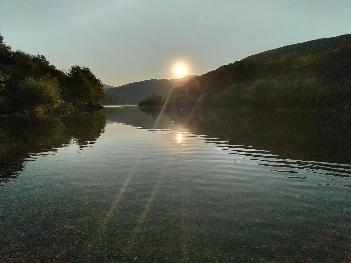 Vikendica Pored Drine Foca Handici Exterior foto